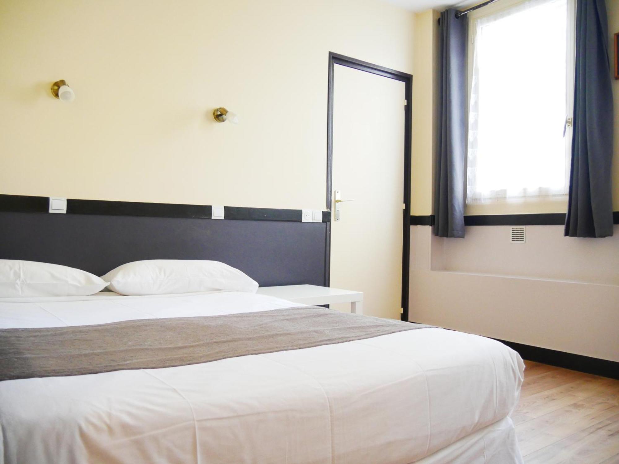 Hotel Des Bains A 10 Min De Paris Maisons-Alfort Bagian luar foto